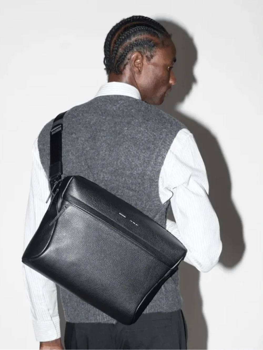GRAMS(28) 171 Laptop Sling